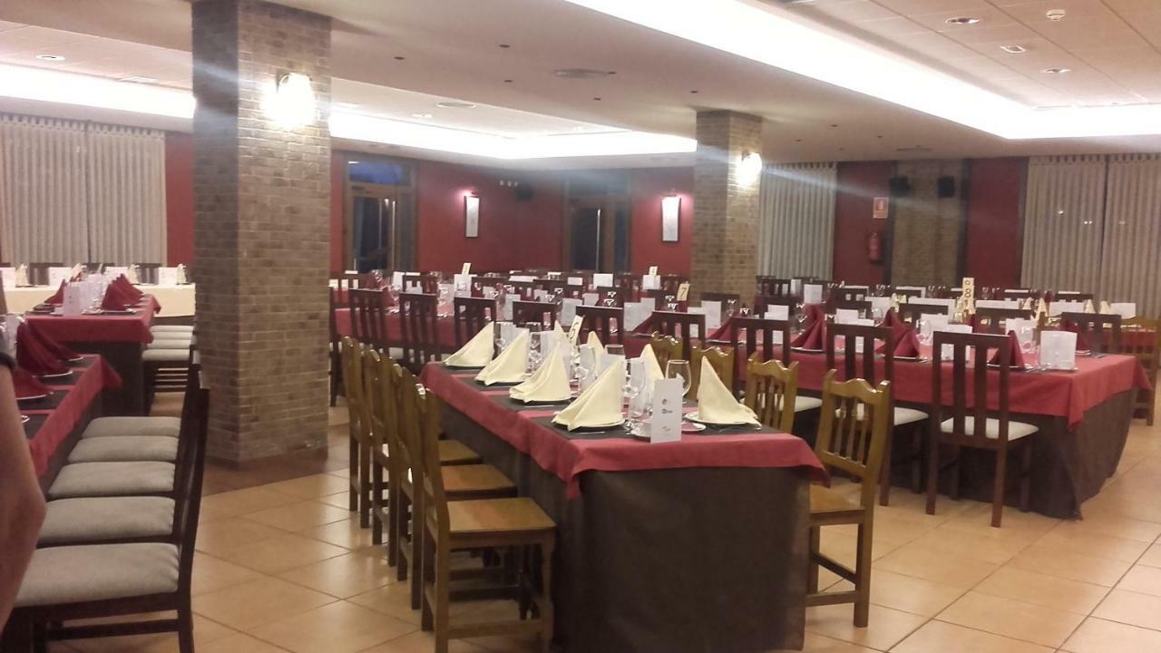 Hotel Restaurante Val Antas de Ulla Exterior photo