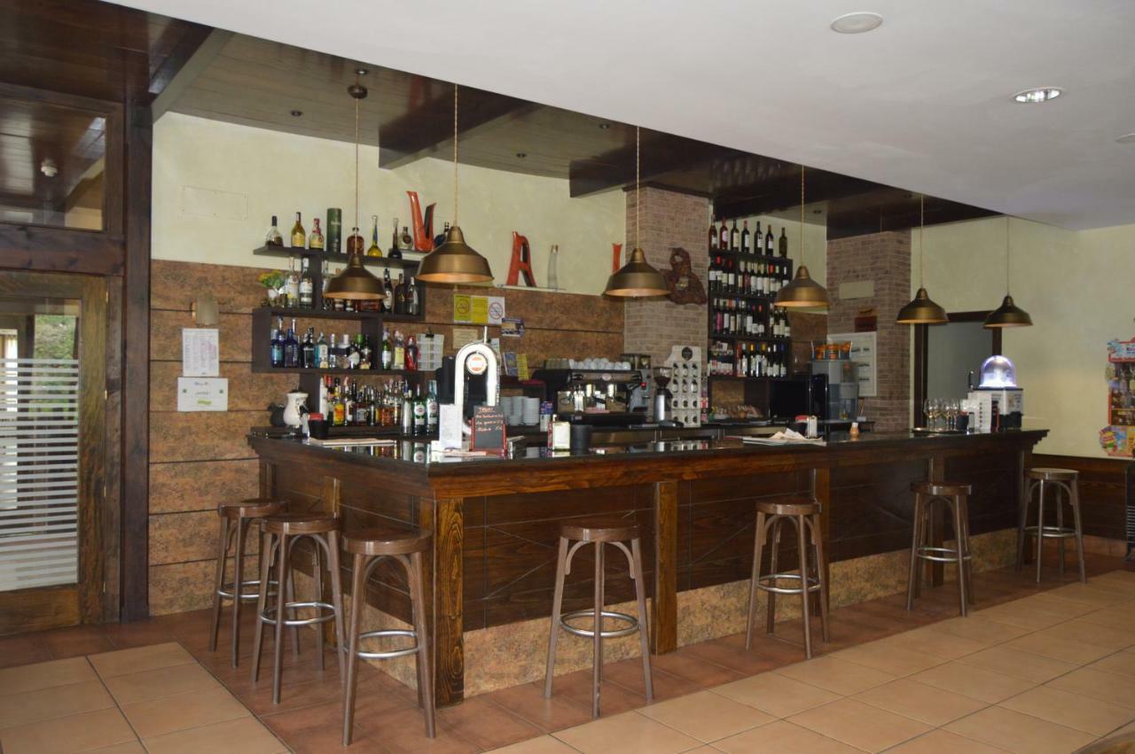Hotel Restaurante Val Antas de Ulla Exterior photo