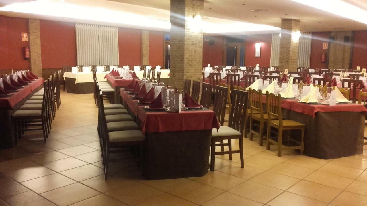 Hotel Restaurante Val Antas de Ulla Exterior photo